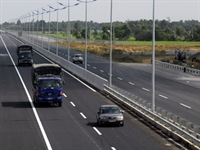 Final bids for Noi Bai-Lao Cai highway get the go-ahead